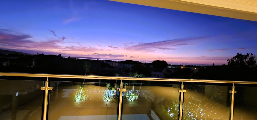 7 Bedroom Property for Sale in Country Club Western Cape